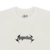 Detalhe frontal da camiseta Asignature BEAST CONTROL em off white com logo preto aplicado no peito e etiqueta interna personalizada.